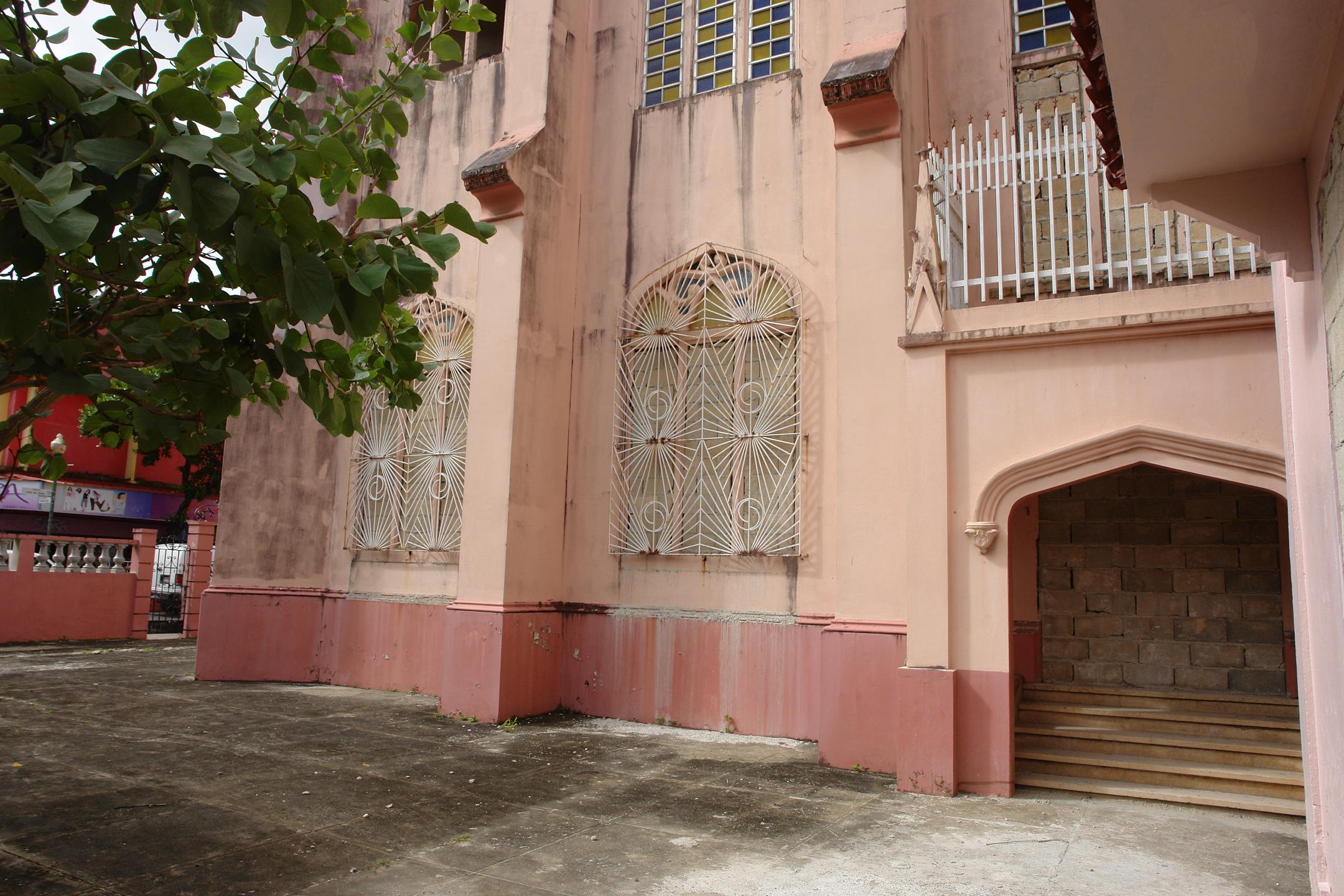 Colegio La Milagrosa - San Juan (Río Piedras) - 2011 00154